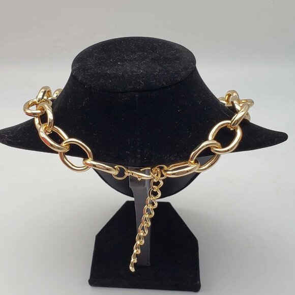 Authentic Louis Vuitton Lock & Key w/ Unbranded Gold Plated Gold Chain Necklace - Picture 5 of 9